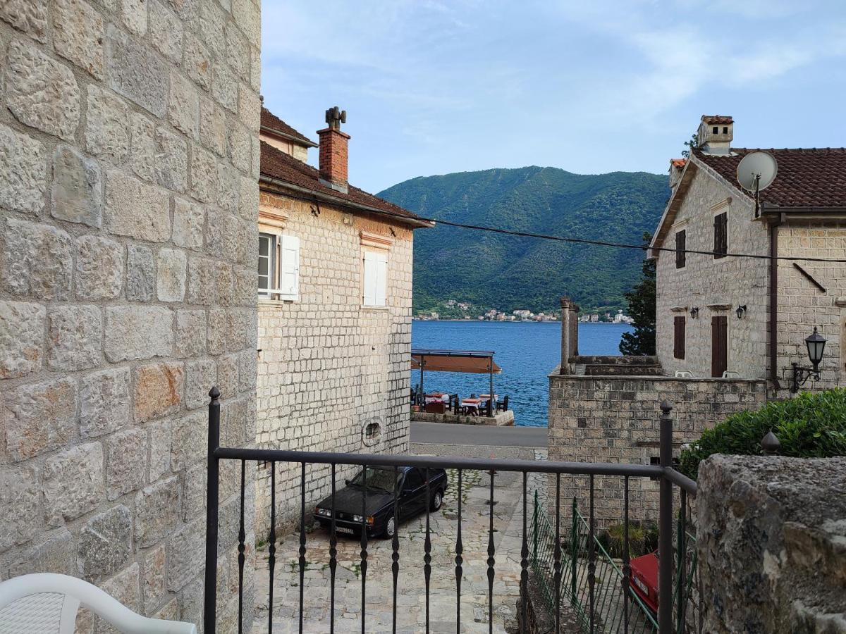 Apartment Rosic Perast Esterno foto