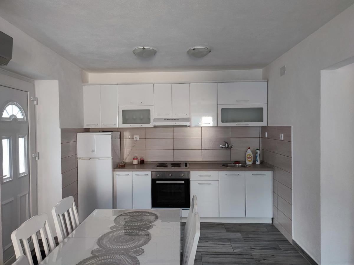 Apartment Rosic Perast Esterno foto